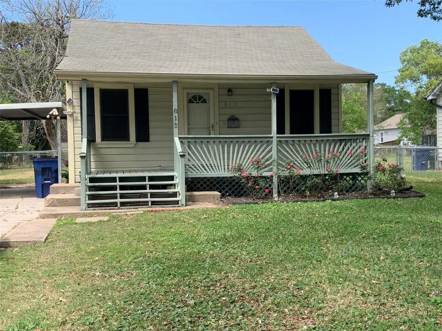 812 17th Avenue N, Texas City, TX 77590 - #2