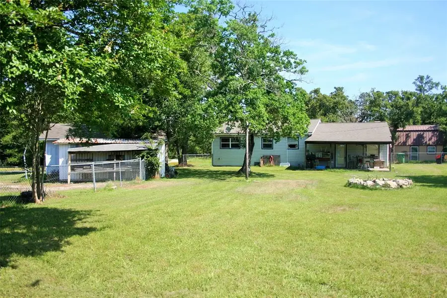 10 Tomahawk Street, Huntsville, TX 77320 - #3