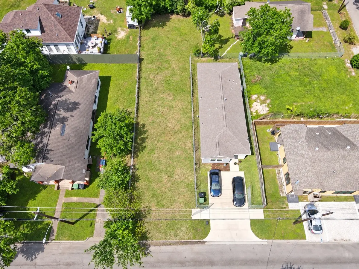 2513 Sumpter Street, Houston, TX 77026 - #1