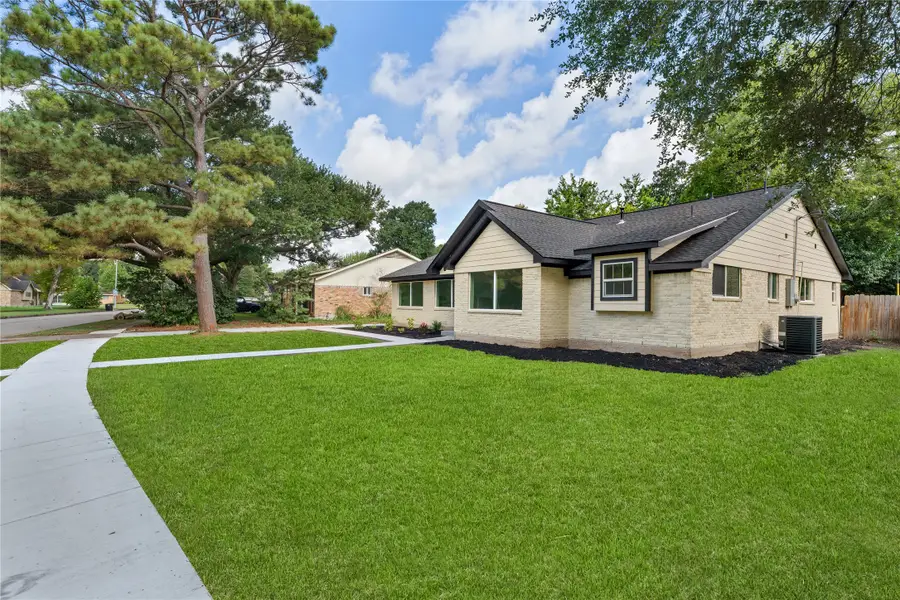6010 Cartagena Street, Houston, TX 77035 - #2