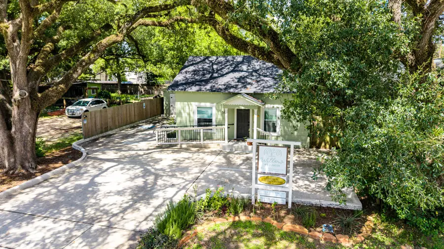 502 Malone Street, Tomball, TX 77375 - #2