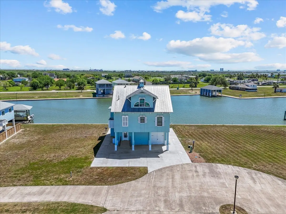 2000 Laguna Harbor Cove Boulevard, Port Bolivar, TX 77650 - #1