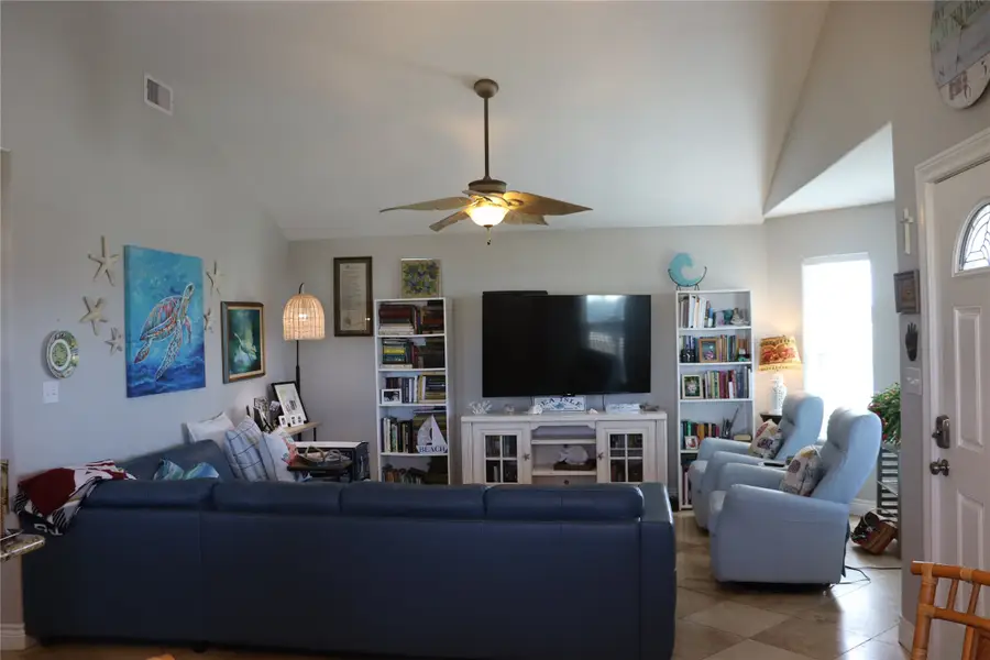 4123 Reeves Drive, Galveston, TX 77554 - Image #3