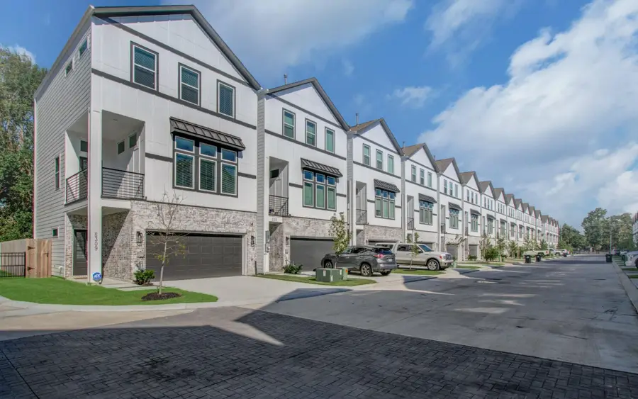 5309 Donovan Gardens Lane, Houston, TX 77091 - #2