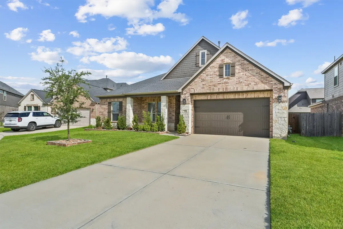 209 Bright Bluff Cir, Waller, TX 77484 - Image #1