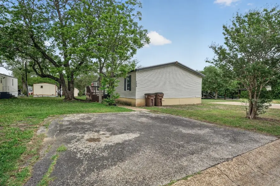 135 Kiowa Trail, Lockhart, TX 78644 - #3