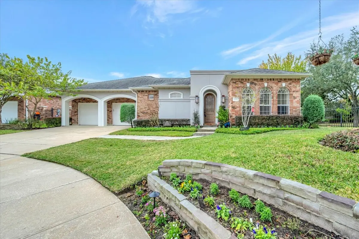15502 Greens Cove Way, Houston, TX 77059 - Image #1
