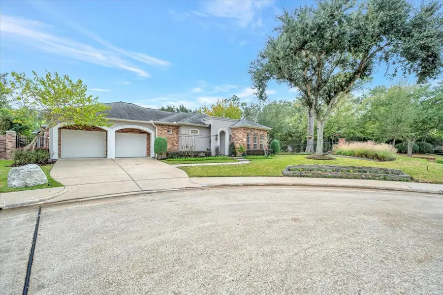 15502 Greens Cove Way, Houston, TX 77059 - Image #2
