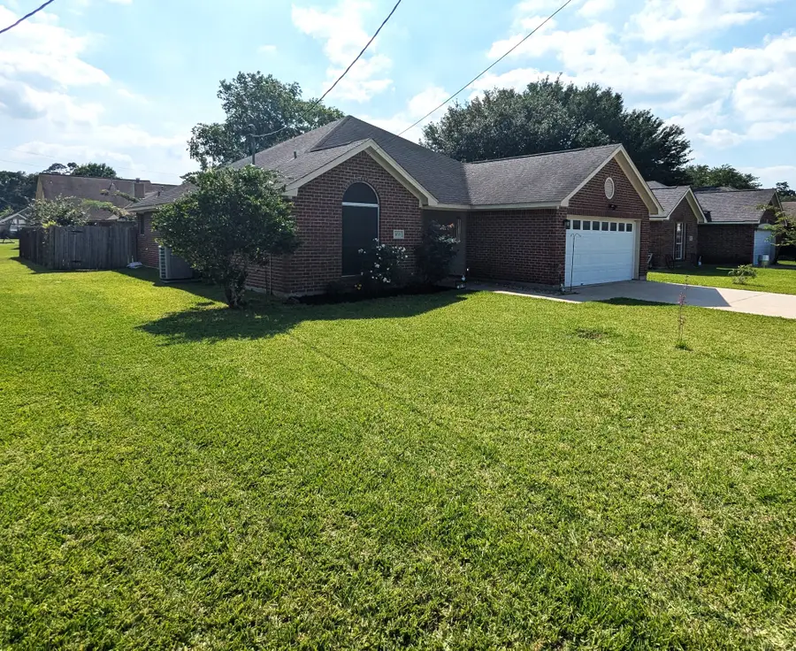 1035 N Colbert Street, Dayton, TX 77535 - #2
