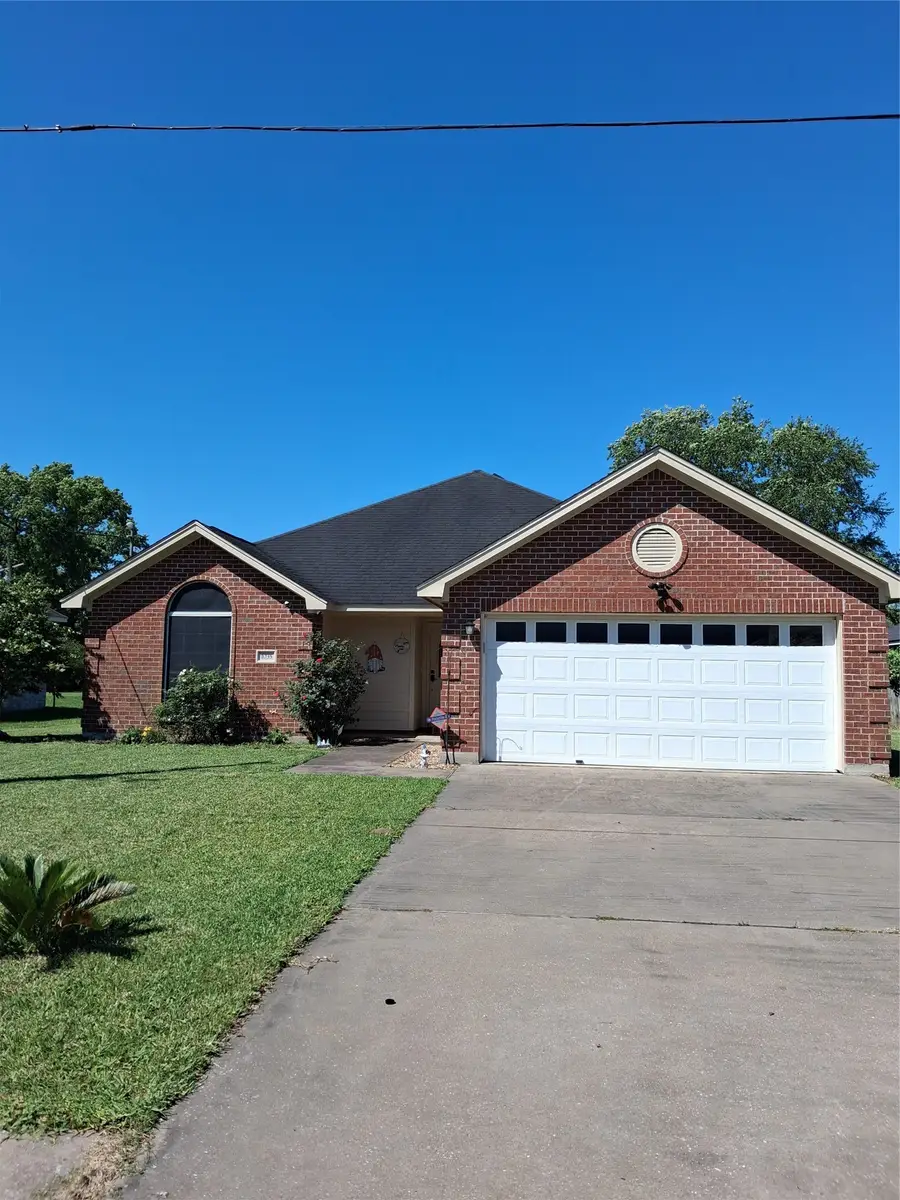 1035 N Colbert Street, Dayton, TX 77535 - #3