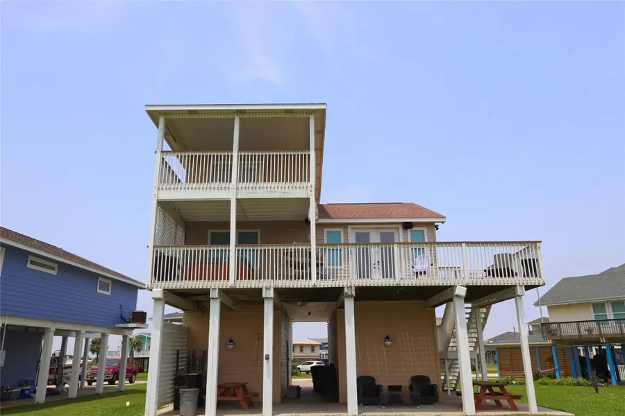 4111 Valer Drive, Galveston, TX 77554 - Image #2