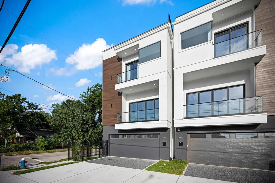 2801 Delano Street, Houston, TX 77004 - #2