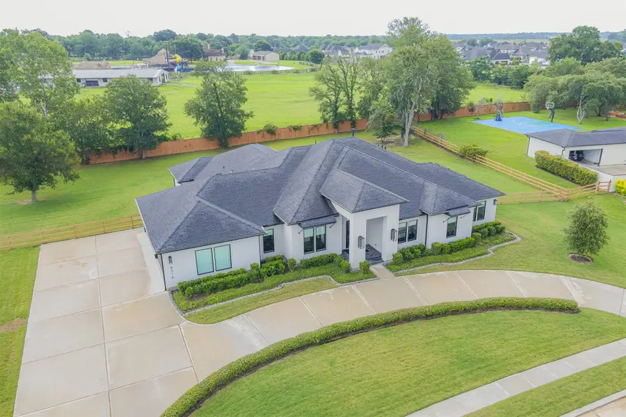 8318 Woods Hollow Trail, Fulshear, TX 77406 - #2