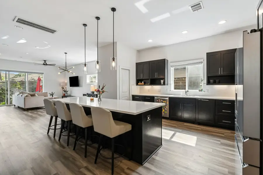 212 Pheasant Street, Houston, TX 77018 - Image #2