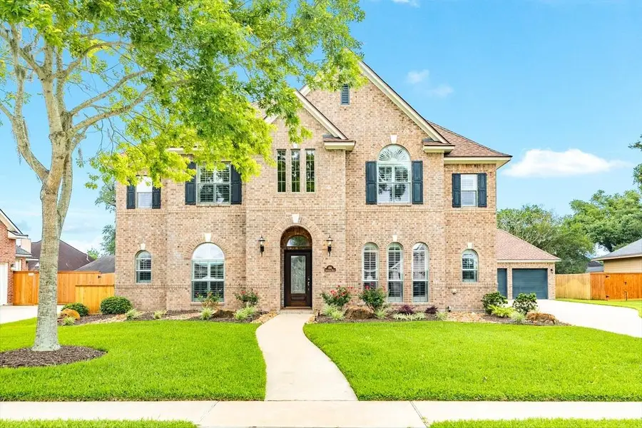 106 Arrowhead Drive, Lake Jackson, TX 77566 - Image #3