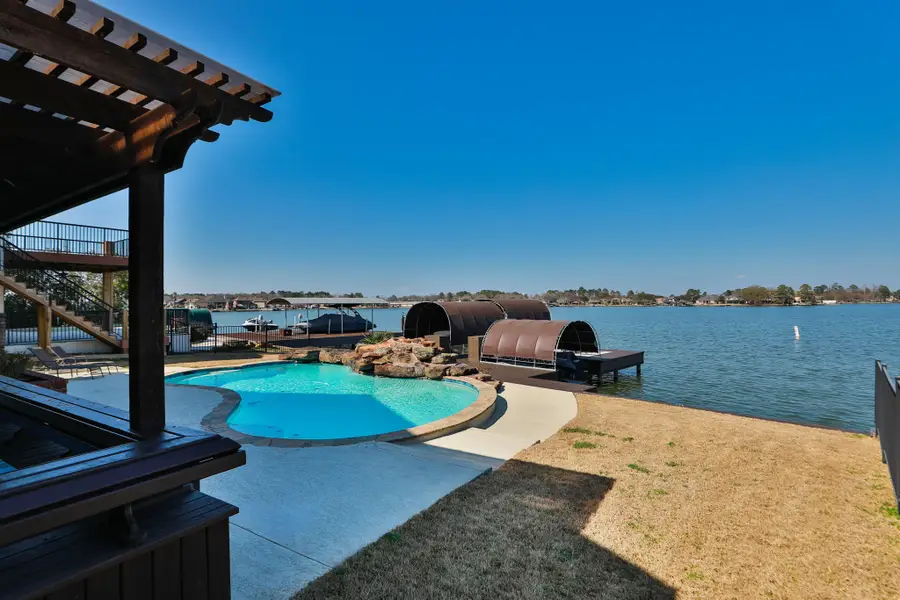 2 Villas Ways Drive, Montgomery, TX 77356 - #3