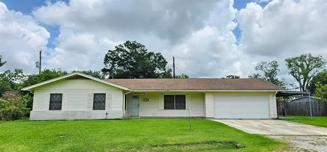2410 Bradford, West Orange, TX 77360 - #1