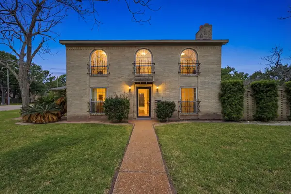 1124 Estate Drive, La Marque, TX 77568