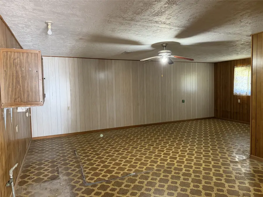 1532 Sunny Acres, Winnie, TX 77665 - #2