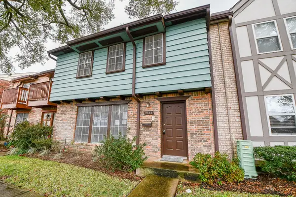 2336 Shadowdale Drive, Houston, TX 77043