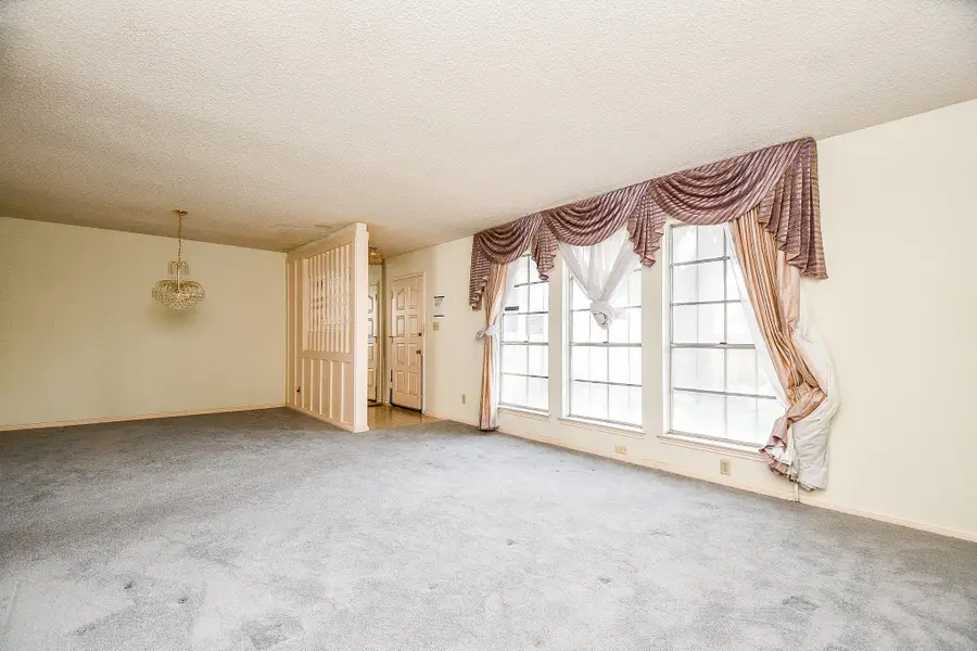 2336 Shadowdale Drive, Houston, TX 77043 - Image #2