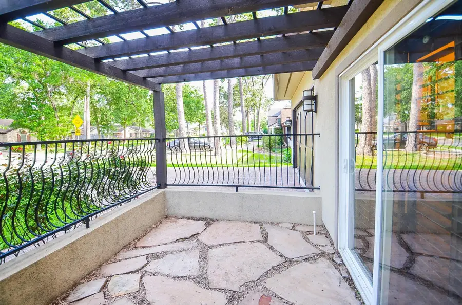 1402 Lynnview Drive, Houston, TX 77055 - #3