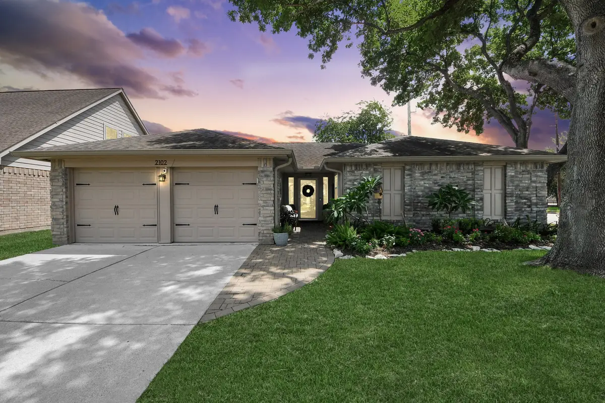 2102 Fountain Drive, Sugar Land, TX 77478 - #1