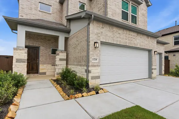 2407 Outpost Canyon Drive, Iowa Colony, TX 77583