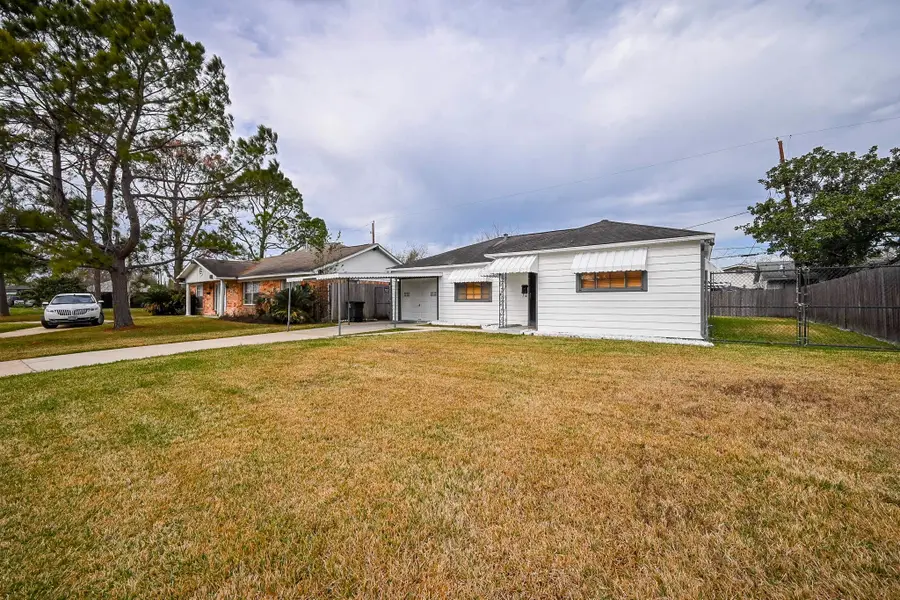 4905 Paradise Lane, Houston, TX 77048 - Image #3