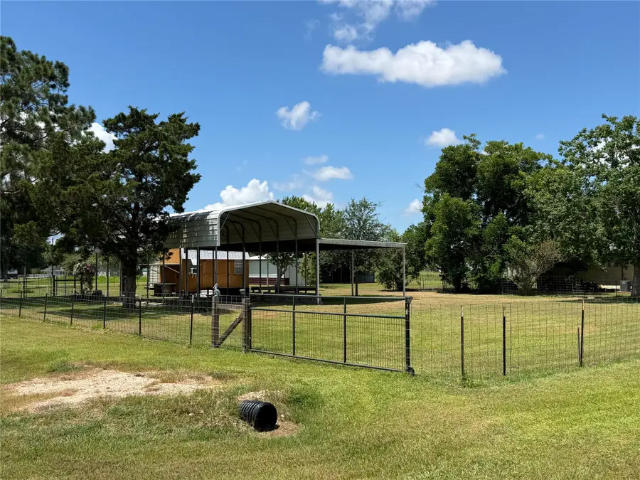 194 Meadowlark S, Palacios, TX 77465 - #3