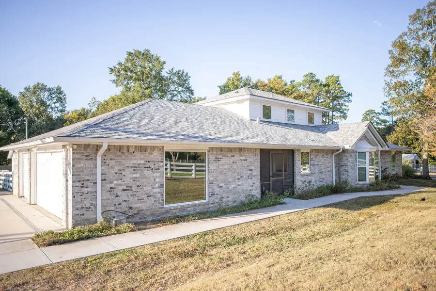 15966 Green Meadow Loop, Willis, TX 77318 - Image #2
