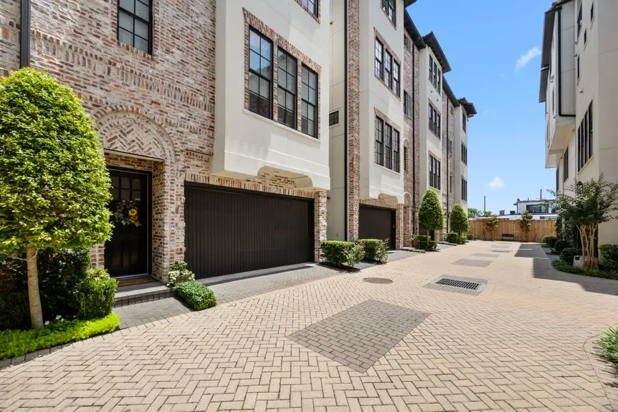 11 Robita Street, Houston, TX 77019 - #2