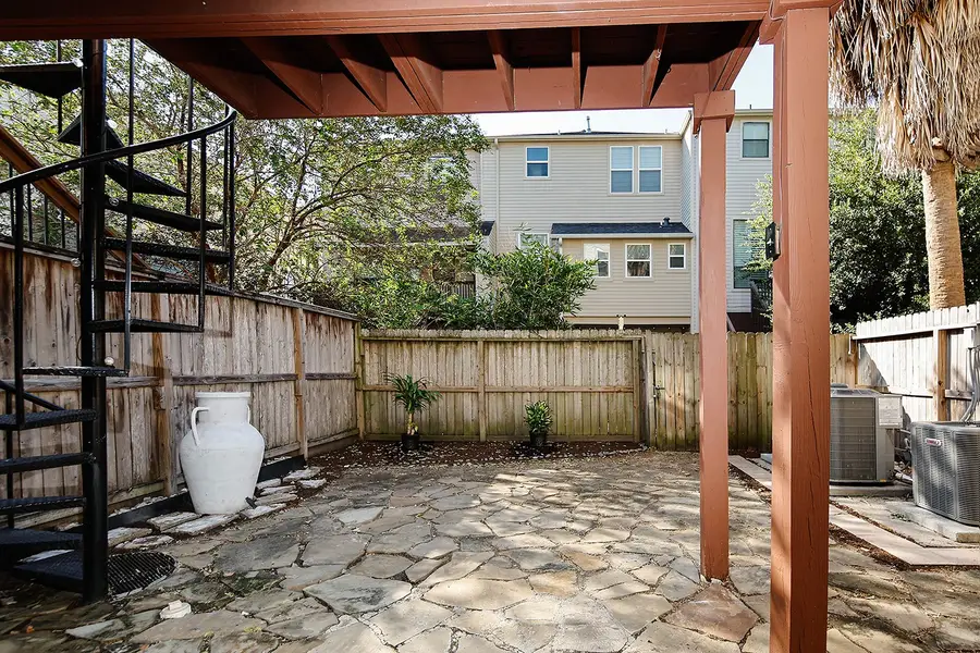 1319 Bomar, Houston, TX 77006 - #2
