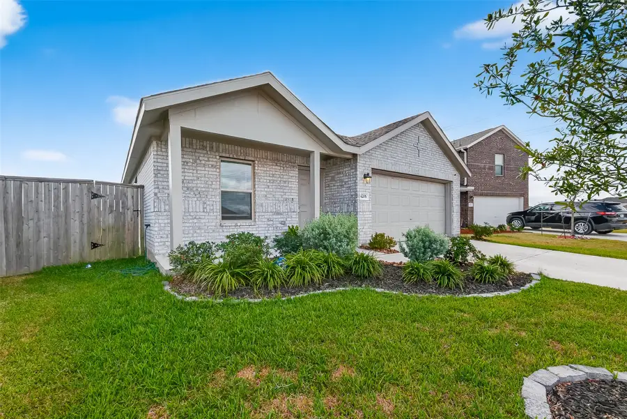 4206 Barrington Cove Lane, Baytown, TX 77521 - Image #2