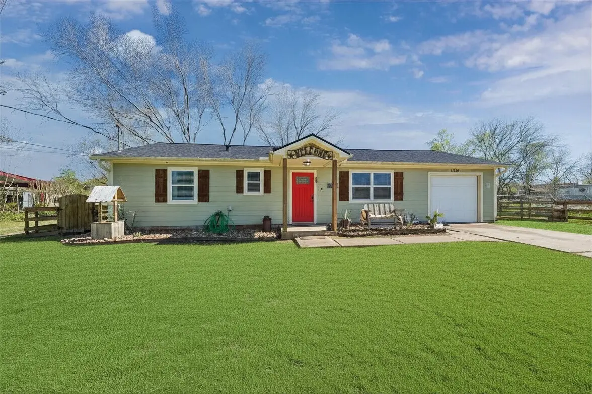 4531 County Road 424, Alvin, TX 77511 - #1