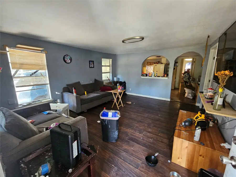 5513 Makeig Street, Houston, TX 77026 - Image #2