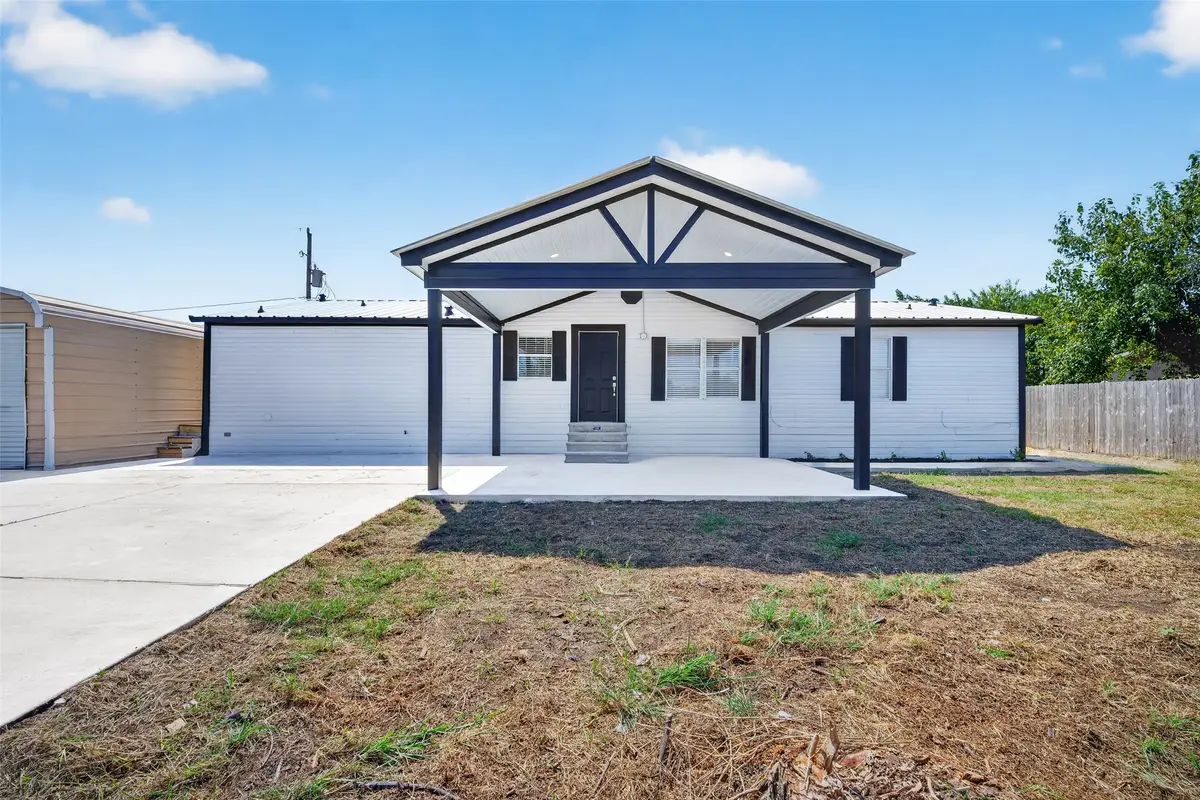 2426 N Battlebell Road, Highlands, TX 77562 - #1