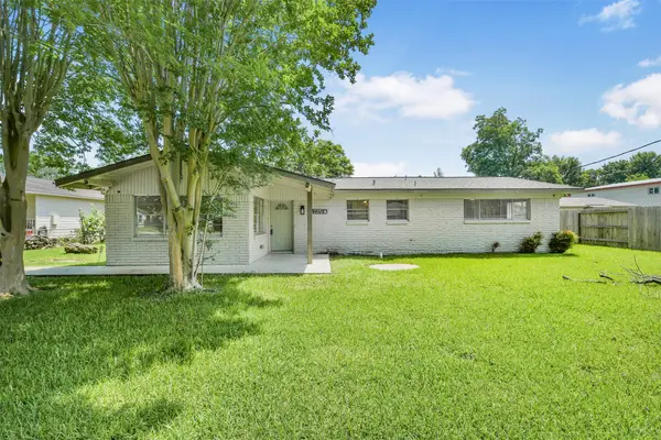 4725 9th Street #A, Bacliff, TX 77518