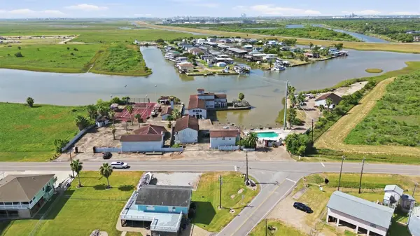1500 Blue Water Drive, Freeport, TX 77541