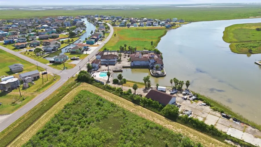 1500 Blue Water Drive, Freeport, TX 77541 - #3