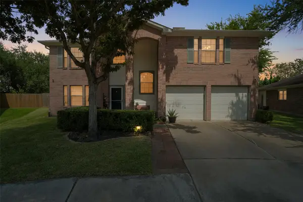 1707 Oak Valley Drive, Kemah, TX 77565