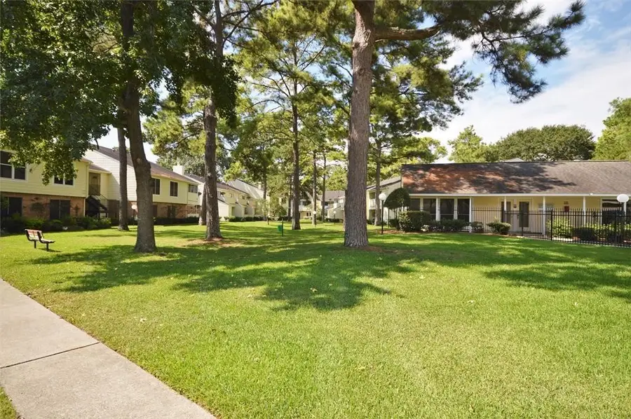 14555 Wunderlich Drive #1903, Houston, TX 77069 - Image #2