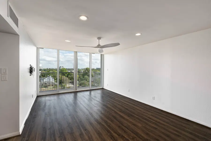 3614 Montrose Boulevard #605, Houston, TX 77006 - Image #2