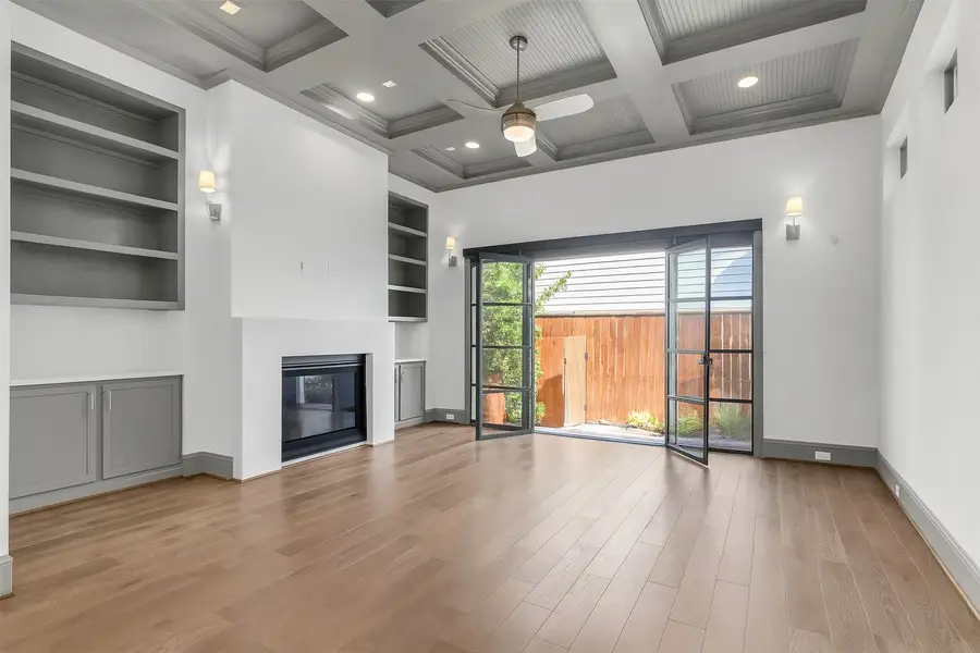 1906 W 25th Street, Houston, TX 77008 - Image #2