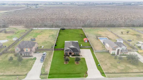 4926 Magnolia Bend Drive, Rosharon, TX 77583