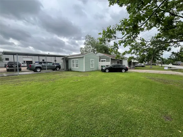 2836 Cochran Street, Houston, TX 77009