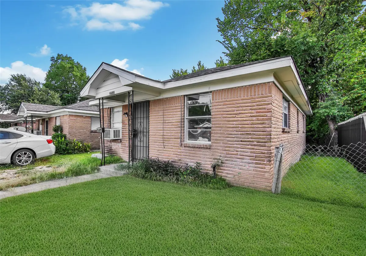 2311 Kabee Street, Houston, TX 77020 - #1