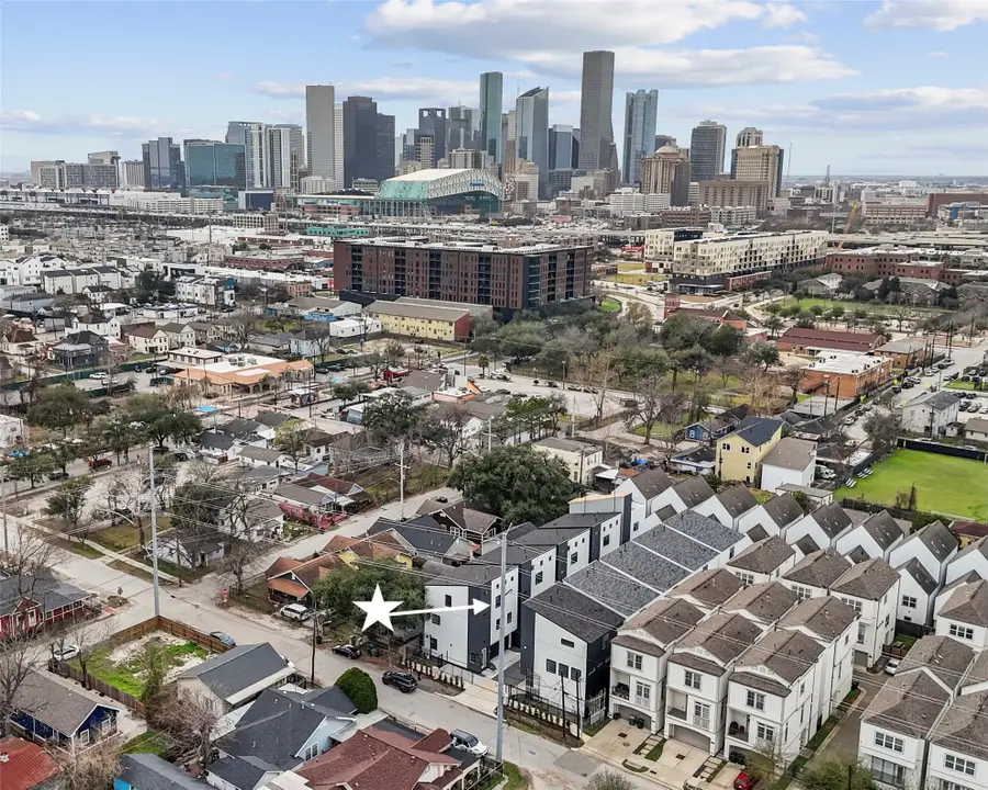 325 N Nagle Street, Houston, TX 77003 - #2
