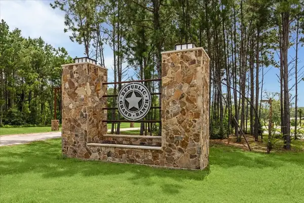 15648 Cricket Creek Court, Willis, TX 77378
