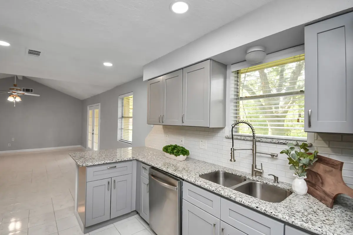 6031 Dellfern Drive, Houston, TX 77035 - Image #1